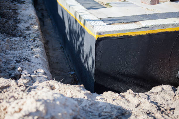 Professional Vapor Barrier Installation technician working in Dunreith, IN